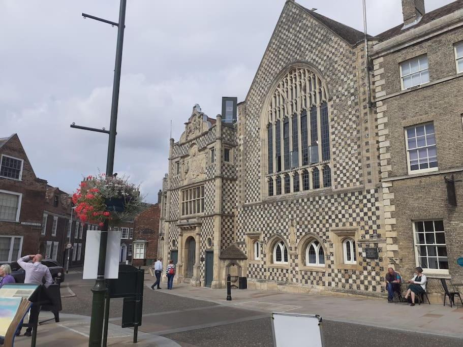 The Vault - Boutique Apartment In The Centre Of King'S Lynn Exteriör bild